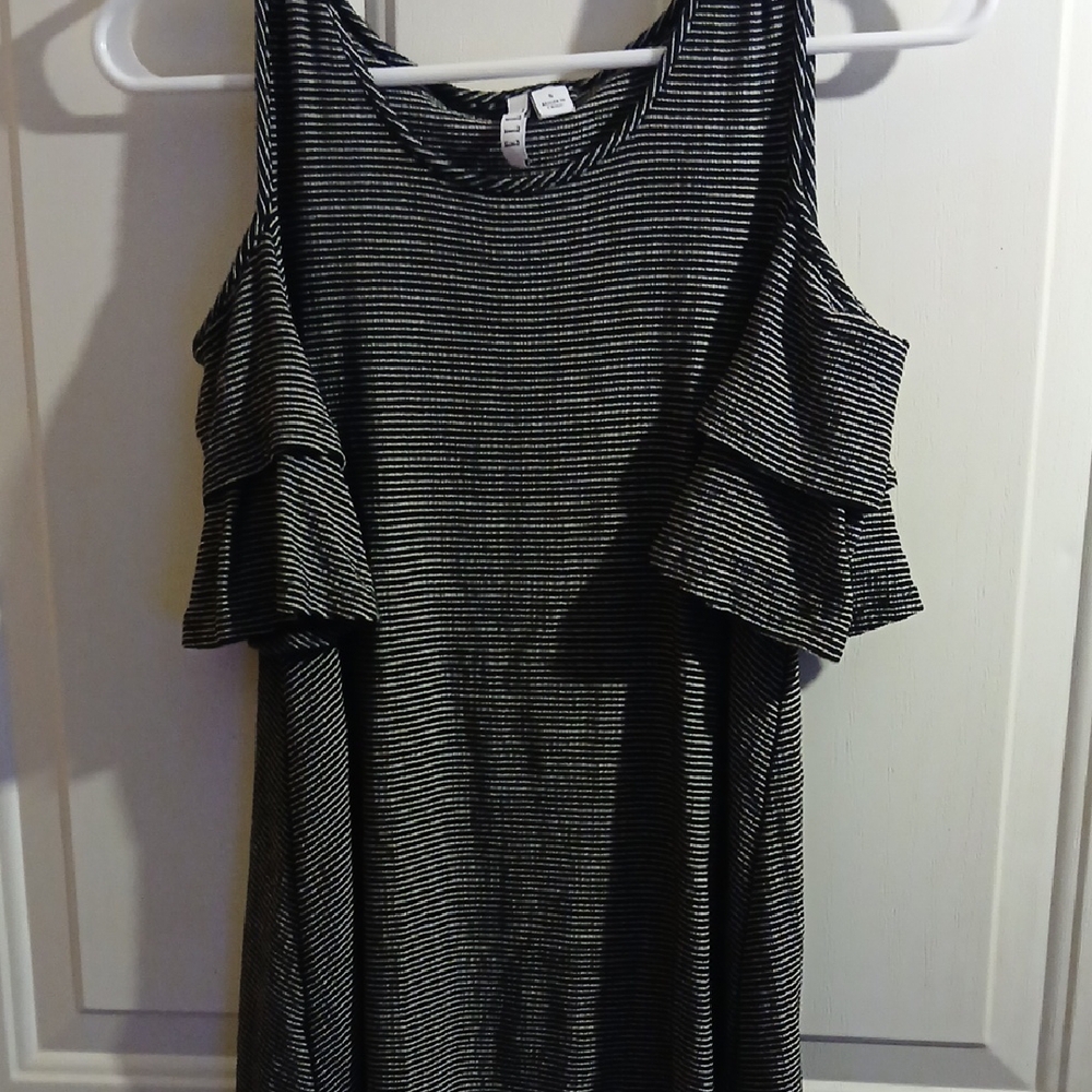 Elle Monochrome Striped Top